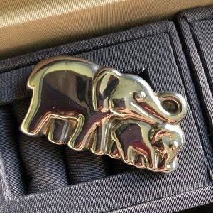 Vintage sterling silver elephant brooch pin